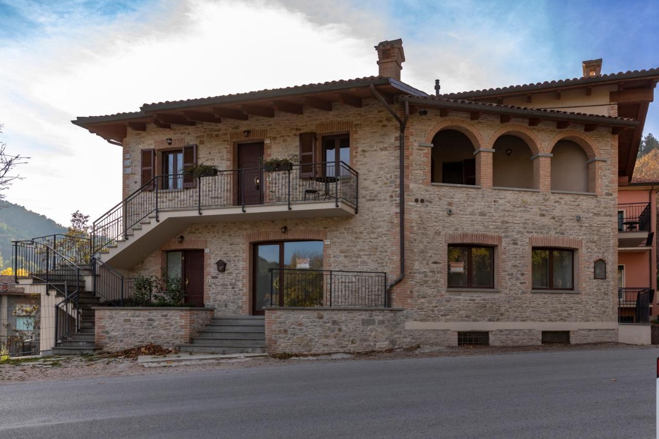 River House Mercatello sul Metauro Bagian luar foto